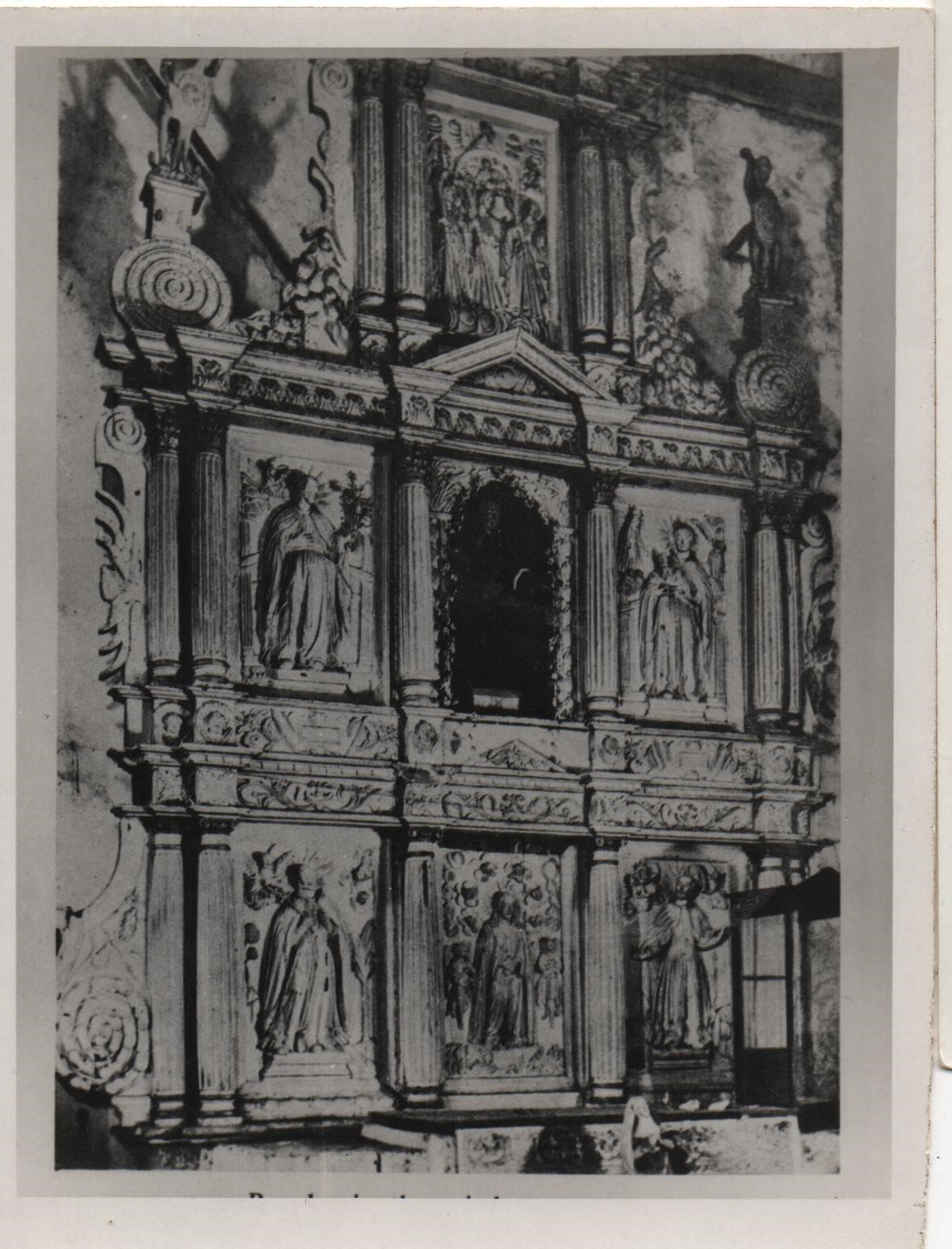 Nuestra Señora dela Candelaria Parish - Silang (Side Retablo)